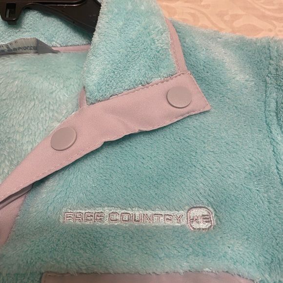 Turquoise Fleece Pullover - Picture 2 of 5